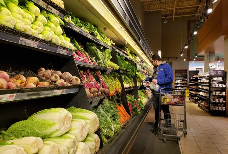 Kanadyjscy farmerzy prowadza wojne w supermarketami