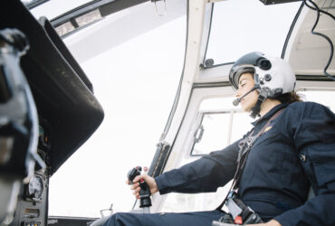 Rzad w Londynie rezygnuje z wielomilionowego kontraktu na sluzbowe loty