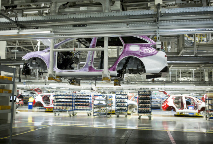 Globalna produkcja Toyoty spada siodmy miesiac z rzedu