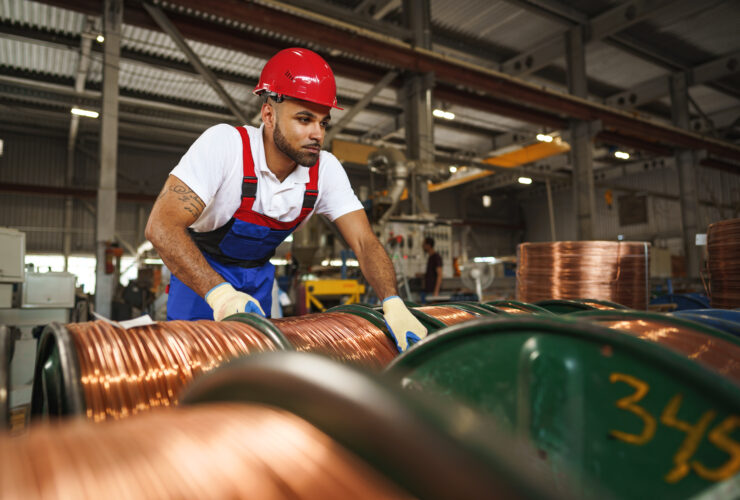 Po chinskiej zapowiedzi pakietu stymulacyjnego dla gospodarki ceny miedzi mocno w gore