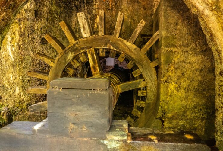 Rosja przejmuje w Afryce nowe kopalnie zlota. Stad Rosja ma pieniadze na wojne na Ukrainie