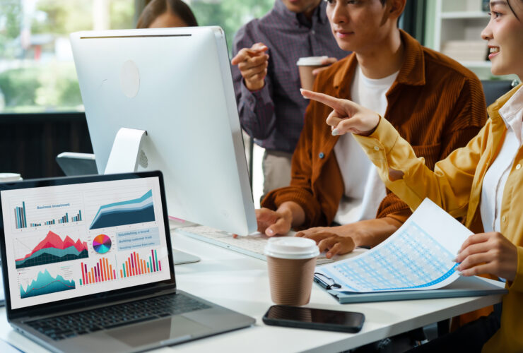 Spadek produkcji sprzedanej w sierpniu odnotowano w 16 dzialach gospodarki