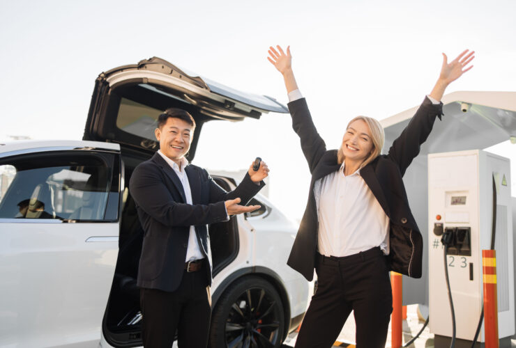 Tesla gotowa do raportowania rekordowych dostaw w trzecim kwartale