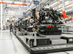 Volkswagen rozpoczyna kluczowe rozmowy placowe ze zwiazkami zawodowymi. W tle mozliwe likwidacje fabryk