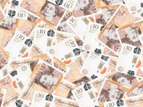 Inflacja w Wielkiej Brytanii spada ponizej celu banku centralnego