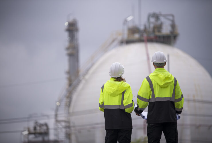 Inwestycje w projekty wodorowe przyspieszaja jednak rynek wciaz jest niepewny informuje MAE