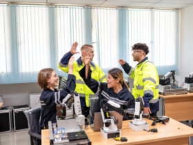 Laburzystowski rzad w Londynie chce gruntownie przebudowac prawa pracownicze