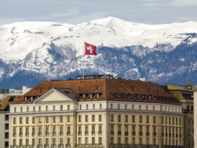 UBS informuje o solidnych zyskach w trzecim kwartale prawie dwukrotnie wyzszych od prognoz