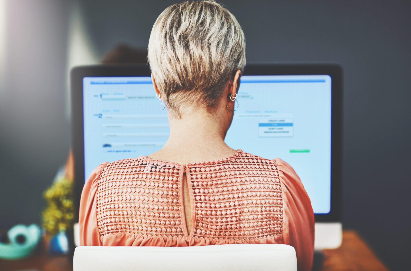 UOKiK bada czy Facebook narusza prawa polskich mediow