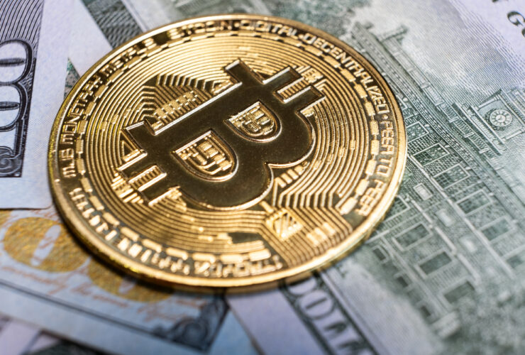 Bitcoin dotarl do magicznej granicy 100 tys. dolarow