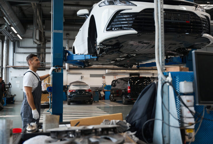 Globalna produkcja Toyoty spada dziewiaty miesiac z rzedu w pazdzierniku