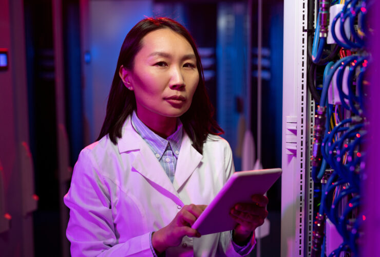 Huawei pomimo ograniczen w USA zamierza masowo produkowac najnowszy chip AI od poczatku 2025 r