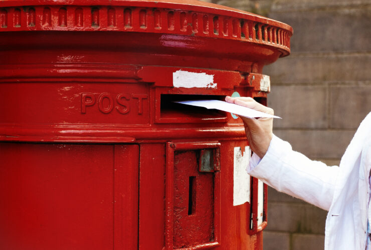 Brytyjska Royal Mail ukarana grzywna w wysokosci 105 mln funtow za niedotrzymywanie terminow