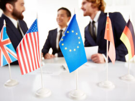 Liczba brytyjskich firm z branzy handlowej zagrozonych likwidacja wzrosla na koniec roku o 25 proc