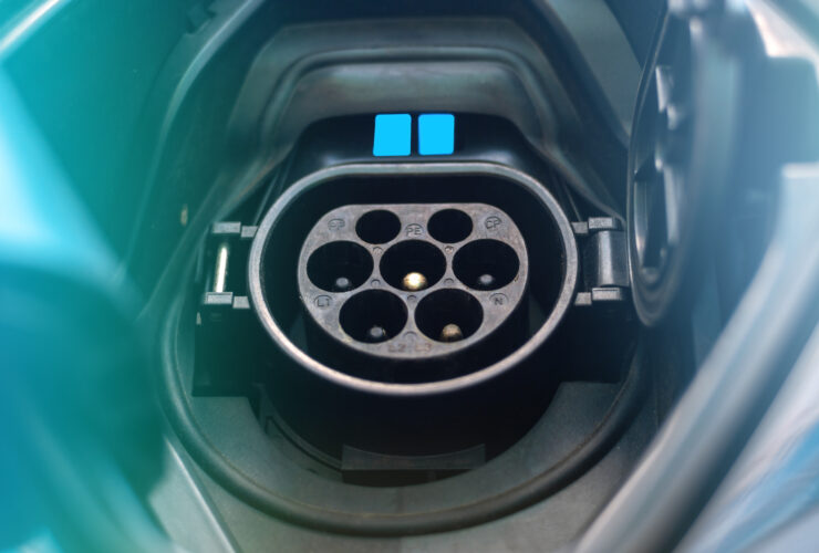 Stellantis chinski CATL zainwestuja 433 mld dolarow w fabryke akumulatorow do aut elektrycznych w Hiszpanii