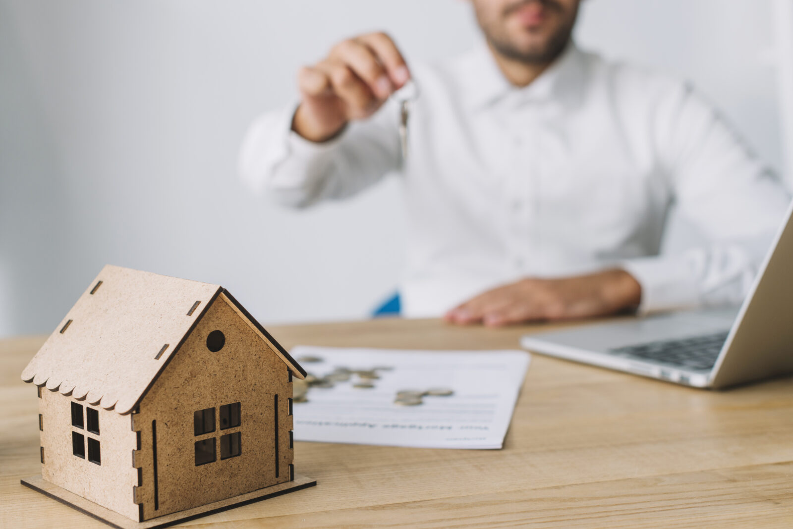 Wartosc zapytan o kredyty mieszkaniowe w listopadzie spadla o 24 proc. rok do roku informuje BIK