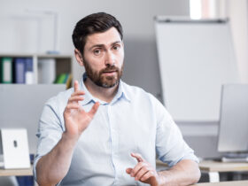 Wynagrodzenia specjalistow ds. rekrutacji i szkolen wzrosly o 105 proc. mowia raporty