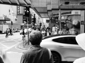 Hyundai wprowadza na rynek Japonii samochod elektryczny za 18 tys. dolarow. To nie pierwsza koreanska proba zdobycia rynku niechetnego elektrykom