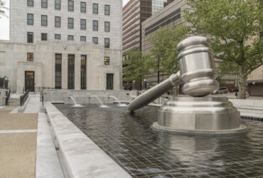 Meta zgadza sie na ugode w sprawie pozwu z 2021 r. wniesionego przez Trumpa