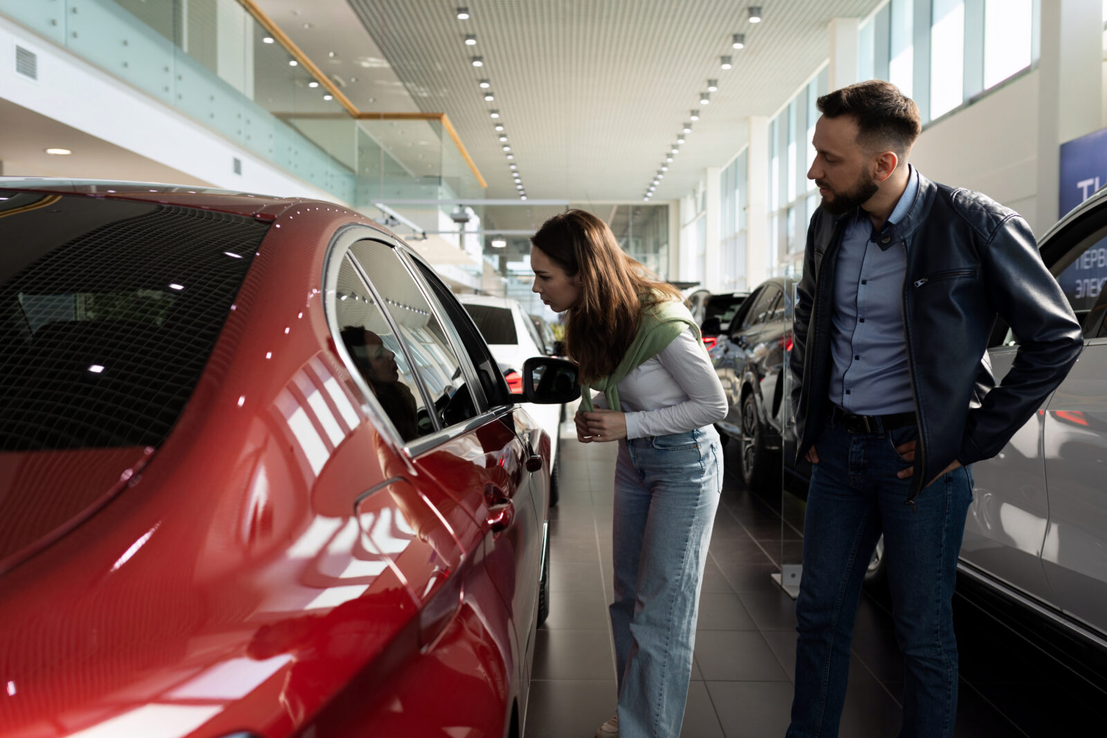 Najwiecej pytanych planuje kupic uzywane auto w cenie do 50 tys. zl informuje Volkswagen Financial Services