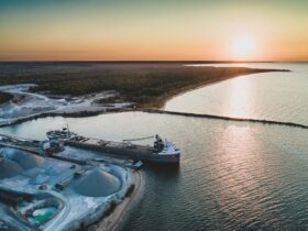 Region. W porcie w Klajpedzie zwodowano pierwszy w regionie statek napedzany wodorem