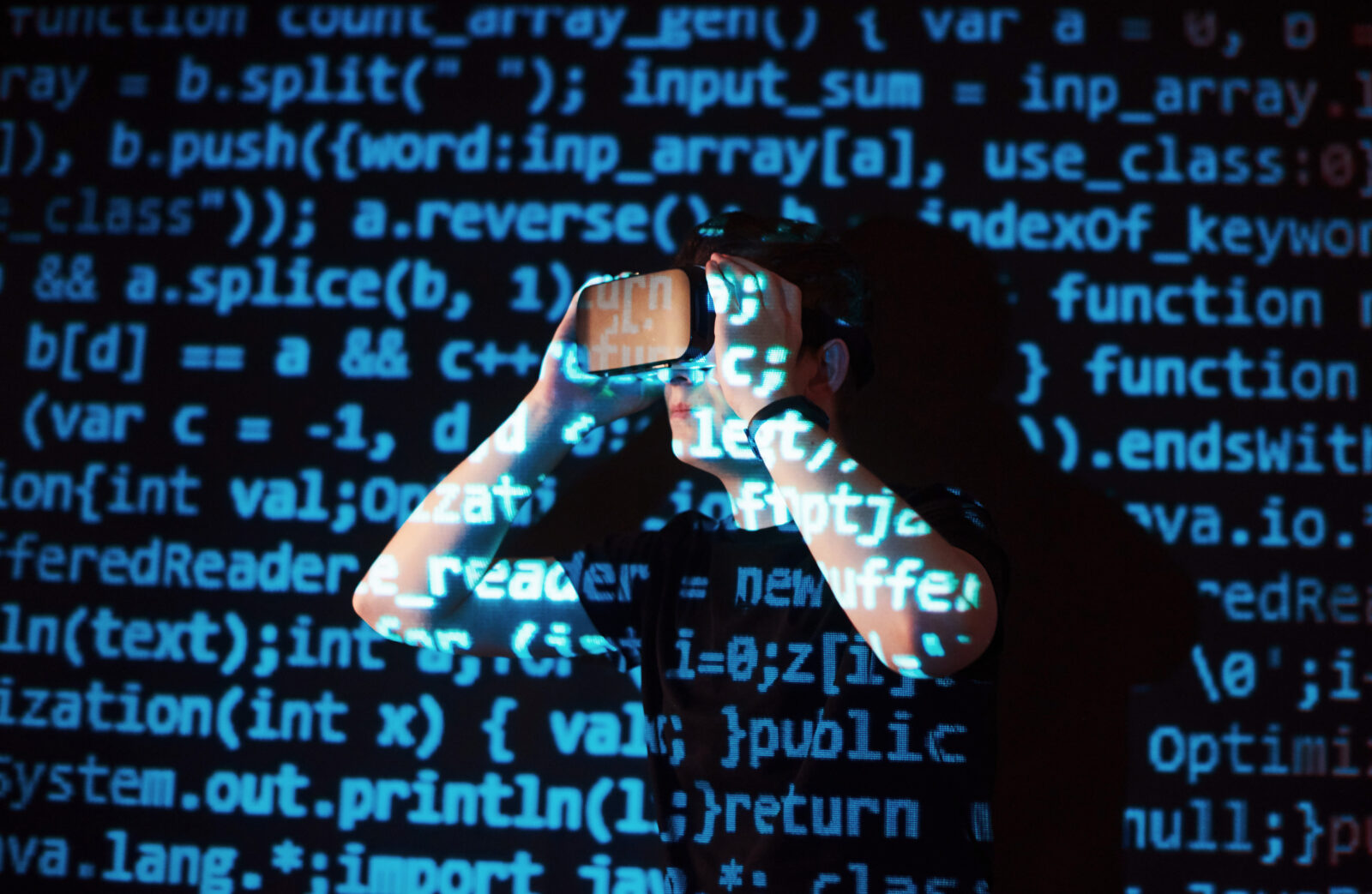 SoftBank prowadzi rozmowy w sprawie zainwestowania do 25 mld dolarow w OpenAI