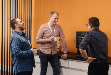 Grupa kierowana przez Elona Muska sklada oferte o wartosci 97 mld dolarow na przejecie kontroli nad OpenAI 1