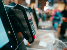 Polska Bezgotowkowa w ub.r. pomogla wprowadzic ponad 500 terminali platniczych do urzedow