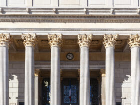 Francuski bank centralny tlumaczy sie z rekordowej straty. Mowa o 77 mld euro