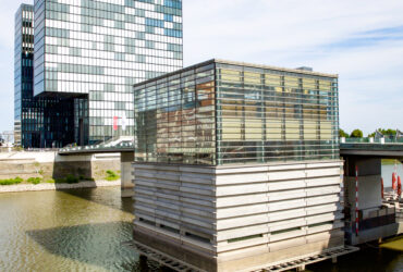 Region. Doskonale wyniki litewskiego giganta Akropolis Group. Siec centrow handlowych planuje ekspansje