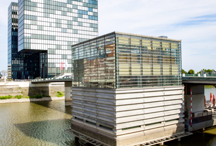 Region. Doskonale wyniki litewskiego giganta Akropolis Group. Siec centrow handlowych planuje ekspansje