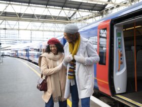 Virgin Group zamierza pozyskac 900 mln dolarow na przetarg na uslugi kolejowe