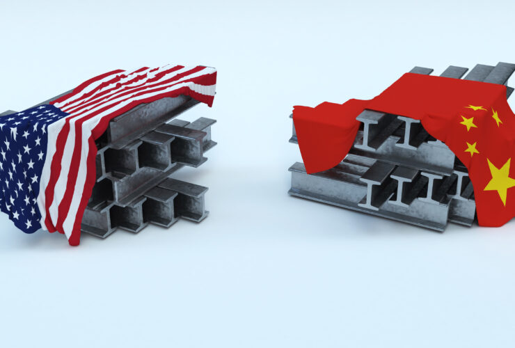 104 procentowe cla na towary z Chin weszly w zycie o polnocy