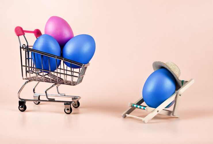 Niemal polowa Polakow chce wydac na swieta mniej niz w ubieglym roku donosi raport UCE Research i Shopfully