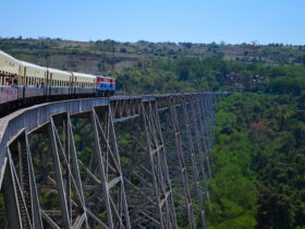 USA wracaja do tradycji i inwestuja w kolej. Tym razem buduja polaczenie kolejowe z Angoli w glab Afryki