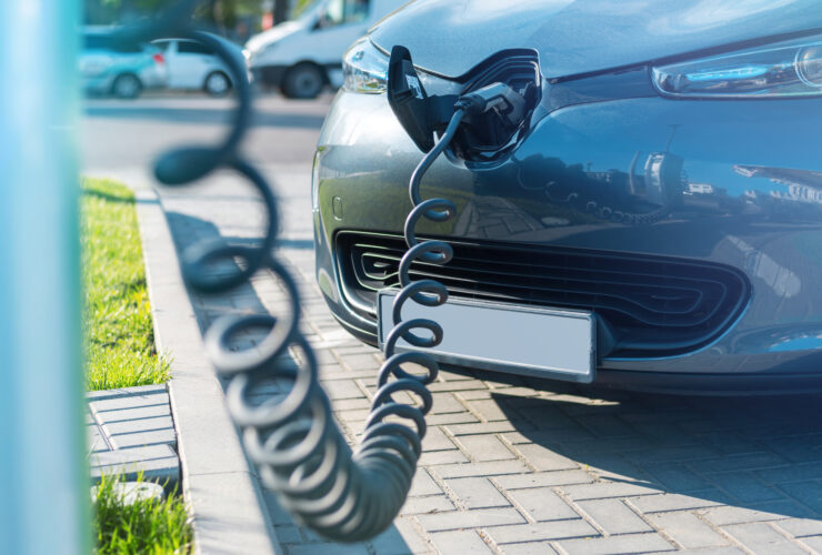 Co szosty nowo rejestrowany w Polsce samochod bedzie elektryczny. Juz za trzy lata informuja raporty