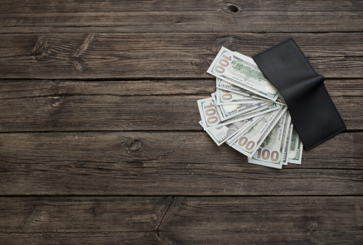 Kolejne zaruzty UOKiK. Tym razem wobec producentow paneli podlogowych Decora i Bel Pol