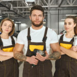 Kurs akcji Nissana gwaltownie rosnie. Producent samochodow zamierza zwolnic 20 tys. pracownikow