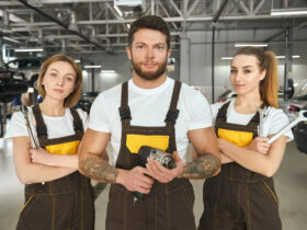 Kurs akcji Nissana gwaltownie rosnie. Producent samochodow zamierza zwolnic 20 tys. pracownikow