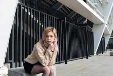 Moda. Burberry planuje zwolnic 1700 pracownikow zysk za caly rok przekracza oczekiwania