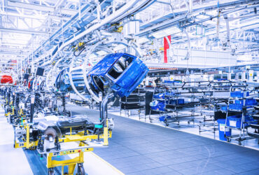 Produkcja samochodow w Wielkiej Brytanii spada do najnizszego poziomu od ponad 70 lat