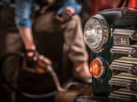 Sredni wiek uzywanych samochodow sprowadzanych do Polski to ponad 12 lat informuja badania