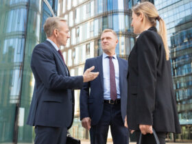 Von der Leyen zglasza gotowosc do negocjacji z Trumpem