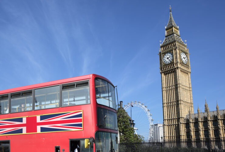 Brytyjski rzad rozpoczyna walke z wyludzeniami zasilkow