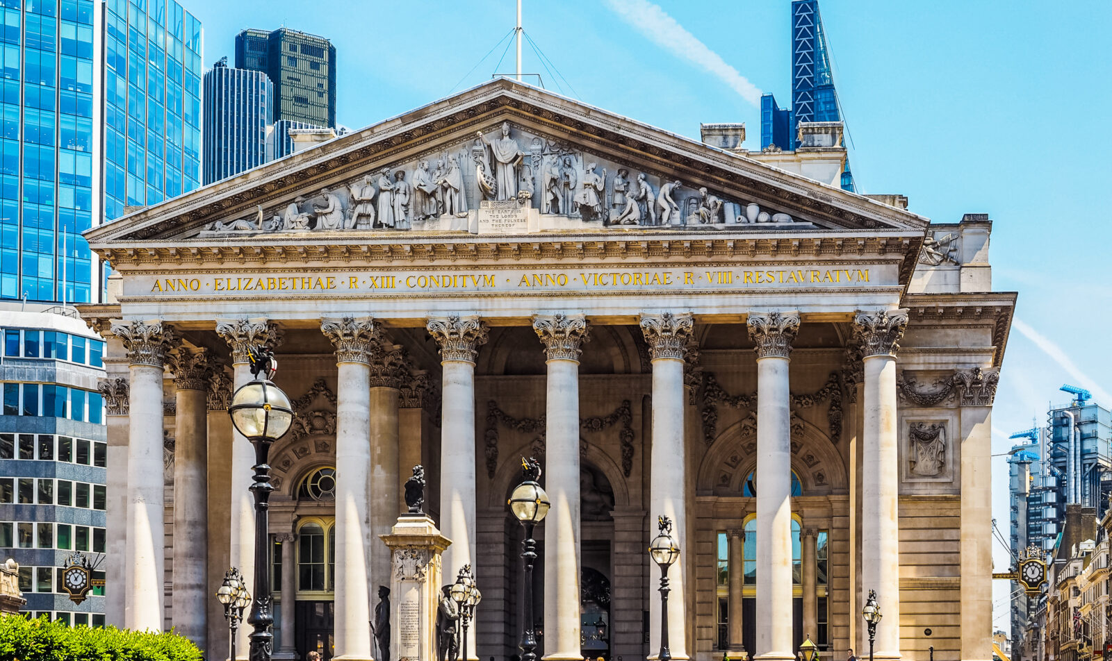 Mediobanca zobowiazuje sie zwrocic inwestorom 574 mld dolarow