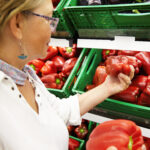 Od przyszlego miesiaca zniesione zostana kontrole dotyczace importu niektorych towarow z UE do Wielkiej Brytanii