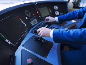 Polskie pociagi hybrydowe na torach dopiero za dwa lata