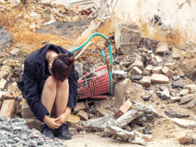 Ropa naftowa wzrasta o ponad 9 proc. po izraelskich atakach na Iran w piatek 13.06