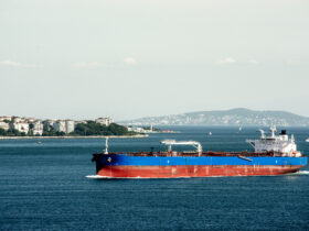 Stawki frachtu LNG osiagnely 8 miesieczny szczyt. W tle wojna na Bliskim Wschodzie