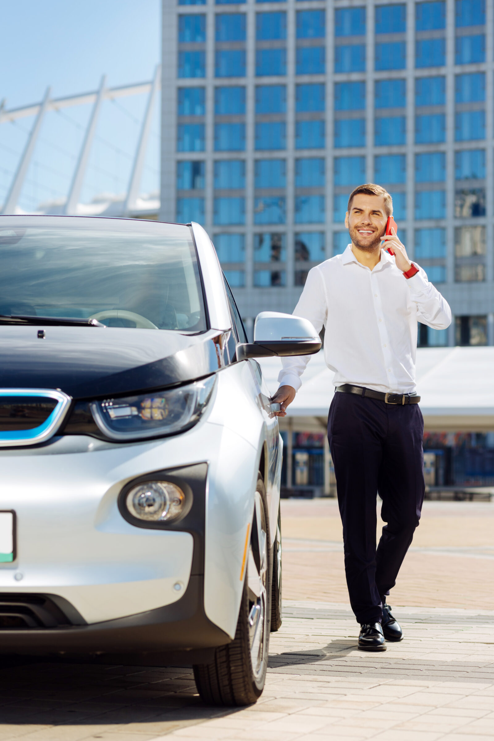 Tesla wprowadza robotaxi w Austin w Teksasie